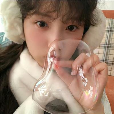 向生命跳舞的女孩封面